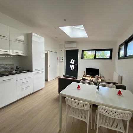 Appartement Paisible Proche Centre Ville บรง ภายนอก รูปภาพ
