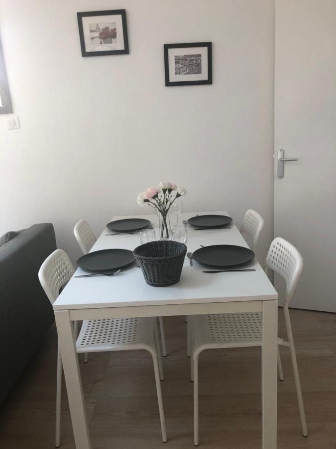 Appartement Paisible Proche Centre Ville บรง ภายนอก รูปภาพ