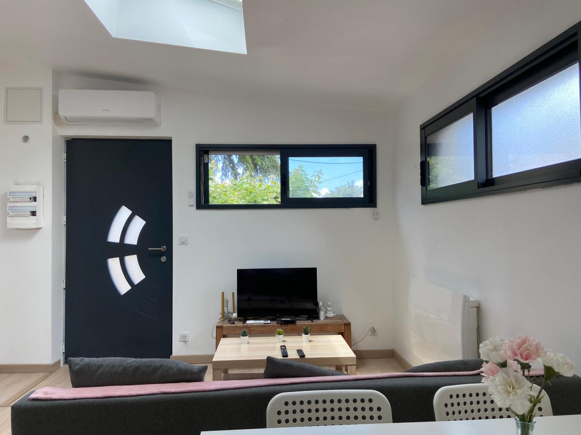 Appartement Paisible Proche Centre Ville บรง ภายนอก รูปภาพ